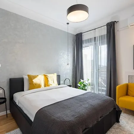 Superb Views 3br Midtown Flat - 3 Balconies * Bukarest