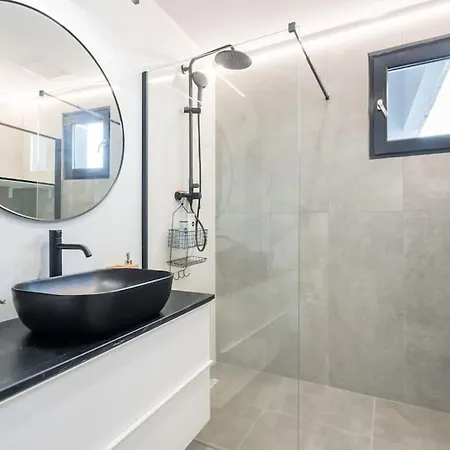 Superb Views 3br Midtown Flat - 3 Balconies Bukarest