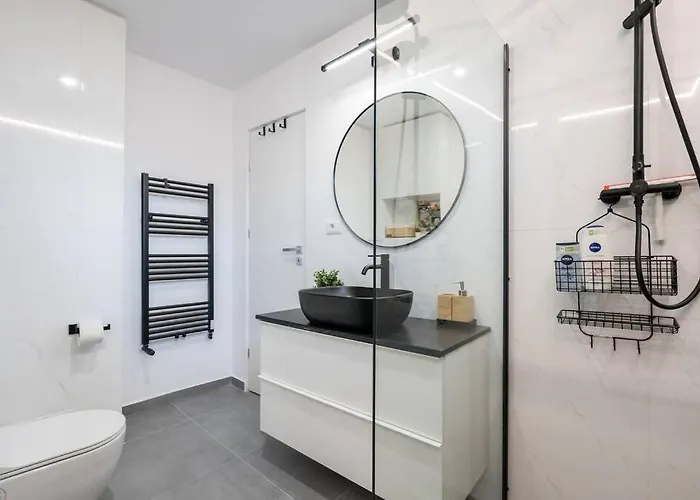 Daire Superb Views 3br Midtown Flat - 3 Balconies *