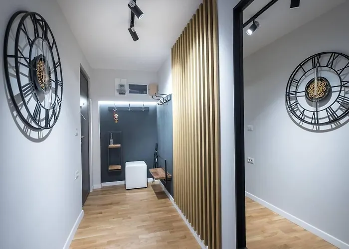 Superb Views 3br Midtown Flat - 3 Balconies Daire Bükreş