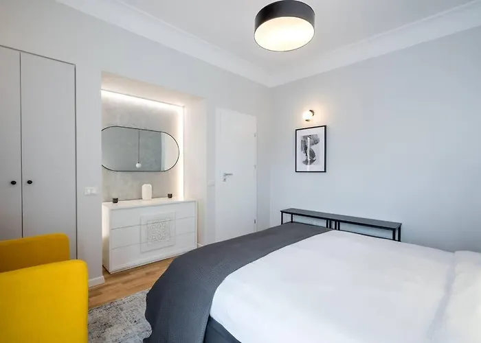 Superb Views 3br Midtown Flat - 3 Balconies