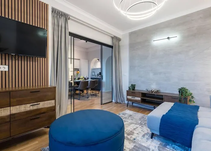 Superb Views 3br Midtown Flat - 3 Balconies Daire