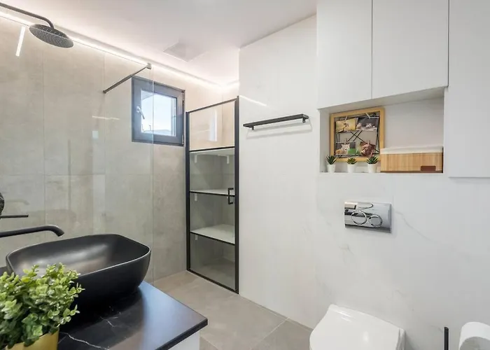 Superb Views 3br Midtown Flat - 3 Balconies * Bükreş