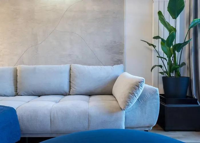 Daire Superb Views 3br Midtown Flat - 3 Balconies Bükreş