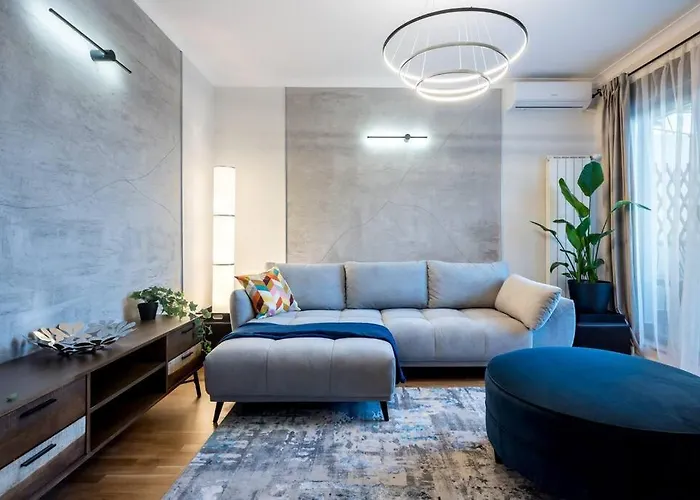 Superb Views 3br Midtown Flat - 3 Balconies Апартаменти Бухарест