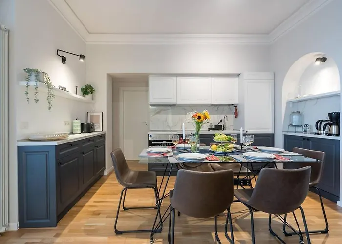 Superb Views 3br Midtown Flat - 3 Balconies * Бухарест