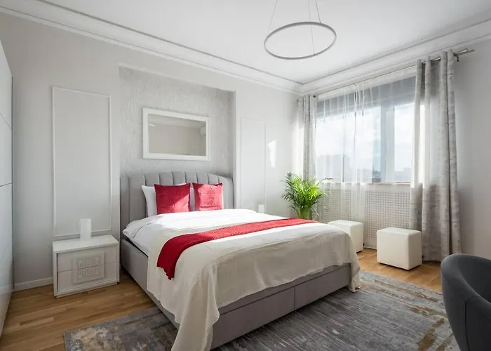 Daire Superb Views 3br Midtown Flat - 3 Balconies