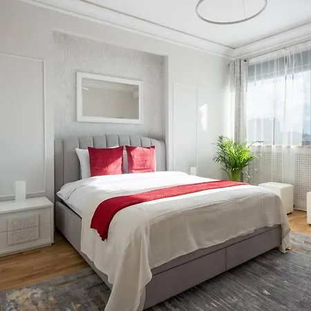 Superb Views 3br Midtown Flat - 3 Balconies