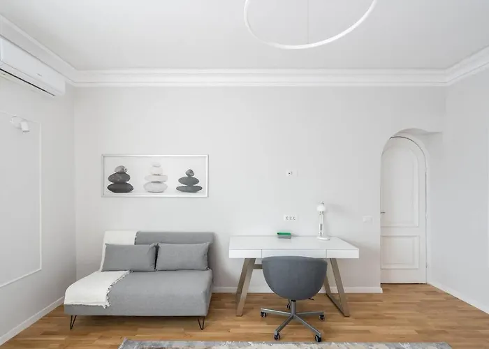 Διαμέρισμα Superb Views 3br Midtown Flat - 3 Balconies *